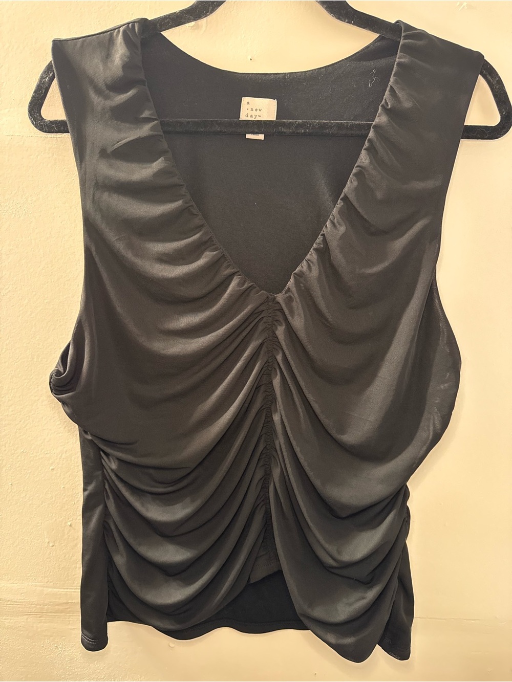 a new day Black Ruched V-Neck Sleeveless Tank Top